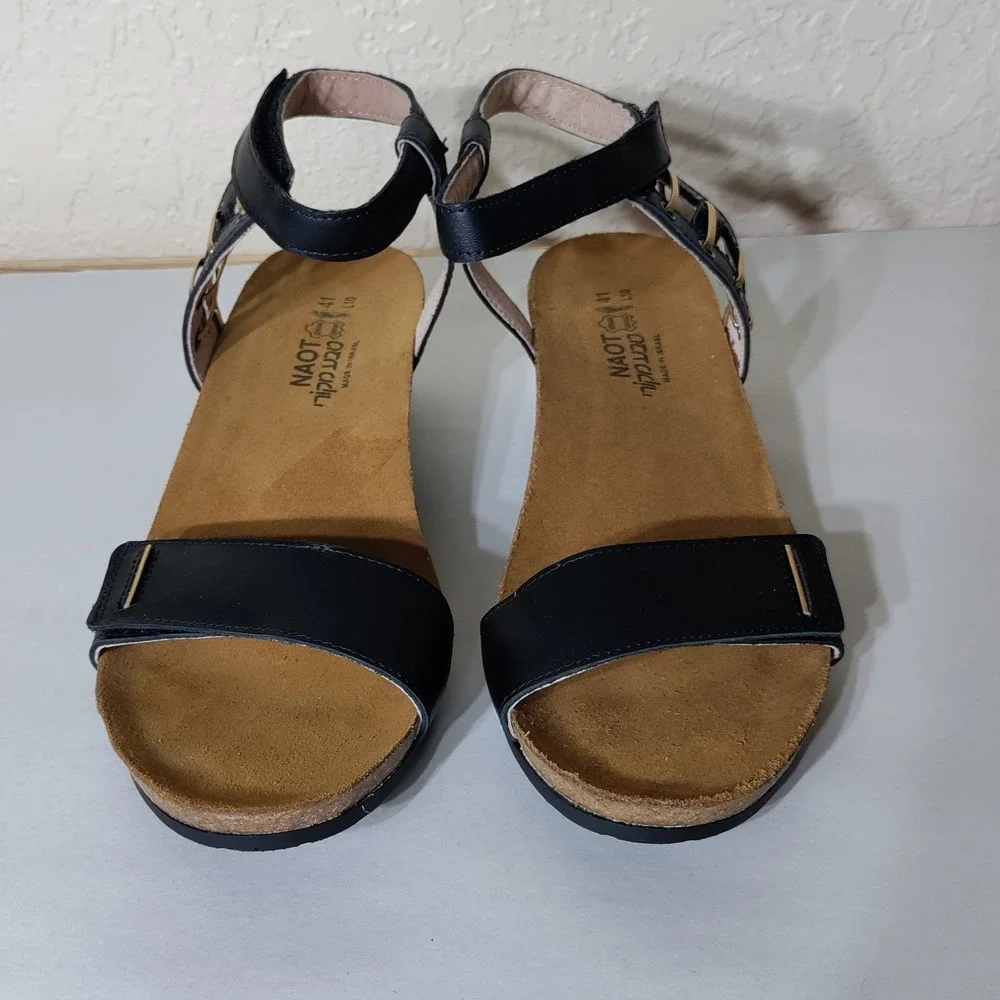 Naot Black Leather Wedge Sandals Womens 41 L10 Ankle Strap Made in Israel